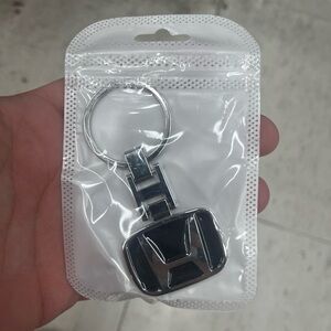 Honda Black and Silver Keychain